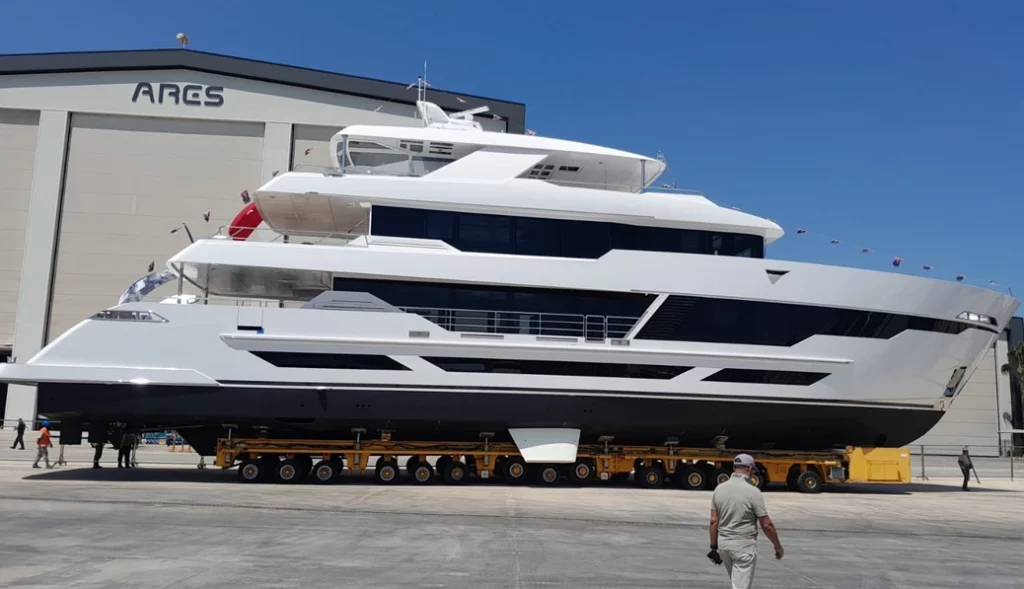 E Series 125'